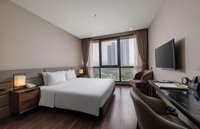 Western Boutique Hotel - Photo 9