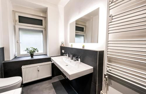 Moderne 3 Schlafzimmer Wohnung mit modernem Bad, Küche, Waschmaschine und Trockner - Foto 13