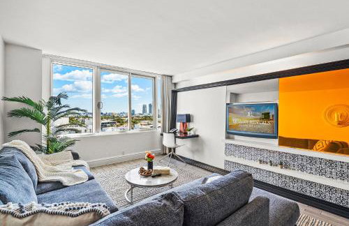 Modern waterfront living at Mondrian South Beach - 1123 - Foto 1