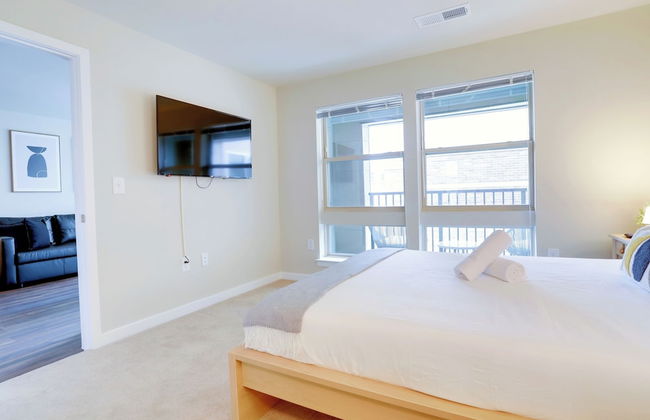 Comfort Apartments Near Capitol City - Photo 19