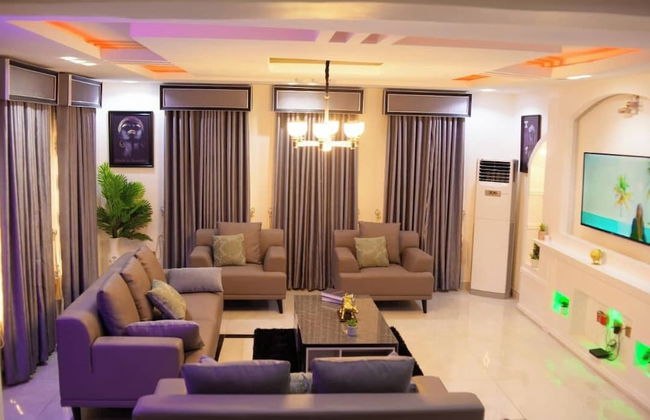 Readyhomes Shortlets and Apartments - Foto 16