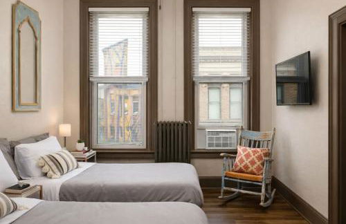 Large Luxury Downtown Loft - Walk to Everything Free Parking - Foto 10