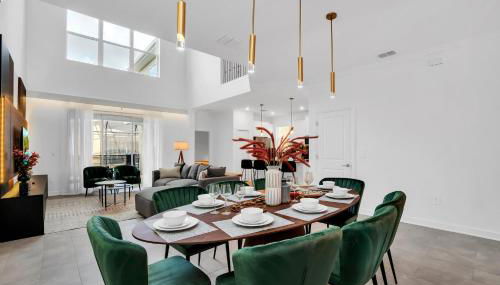 5BR Family Haven Near Disney with Private Pool - Foto 1