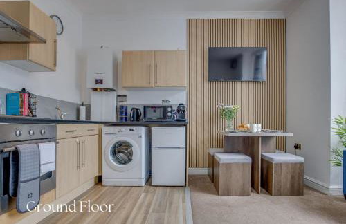 Inviting 2-Bed apartments - Perfect for Contractors & Business Travellers Parking - Wi-Fi - Netflix - Foto 8