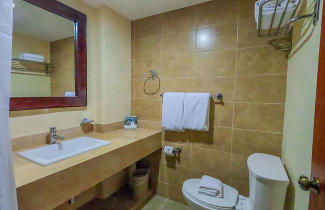 Hotel Tropicana - Near Olas Altas Street - Foto 34