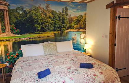 Wesley House Holidays - Choice of 2 Quirky Cottages in 4 private acres - Foto 88