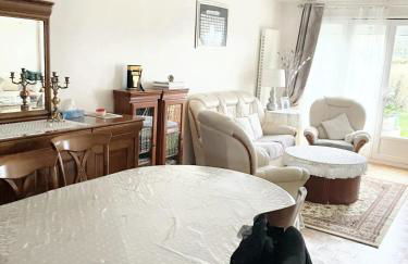 Villa charmante à Élancourt avec jardin privé - Foto 1