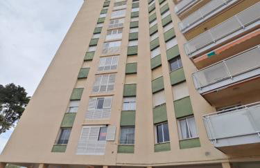 SPACIOUS FLAT WITH SEA VIEWS, FOR 8 PEOPLE WITH 3 BEDROOMS, 2 BATHROOMS and NEXT TO THE BEACH!! - Foto 18