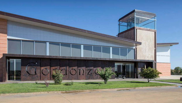 Exterior de la bodega Gordonzello