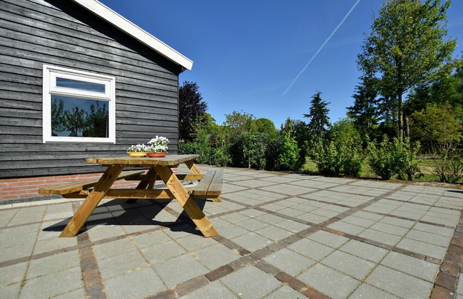 Detached Holiday House With Wifi and a Large Garden; Hike and Bike the Veluwe - Foto 17