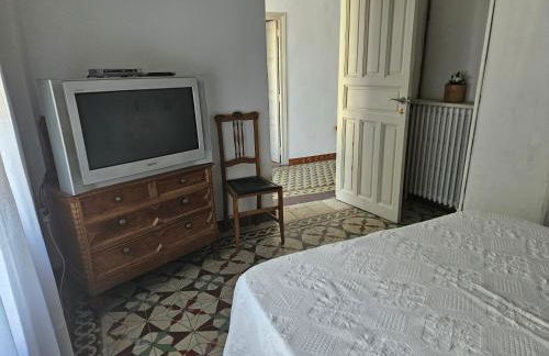 La Nava, casa de pueblo con patio y calefacción con chimenea - Foto 7