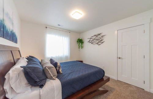 Modern Decor & Style KING bed Wifi with Garage - Foto 23