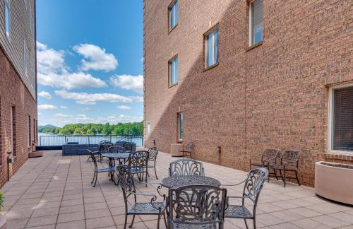 Community Pools and Beach Smith Mountain Lake Condo - Foto 35