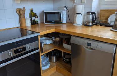 Loue belle demeure dans une grande propriété - 16 couchages, 8 chambres, 320 m2 - 30 min de Vichy - Foto 33