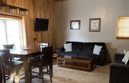 Stay In Ohiopyle - closest place to the GAP trail in Ohiopyle, PA, Hot Tub - Foto 4