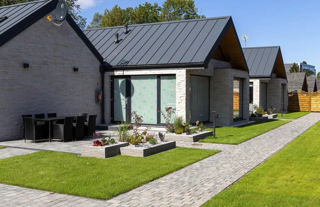 Holiday Home in Ustronie Morskie Near Beach - Photo 1