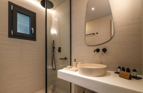 Topos Suites - Photo 60