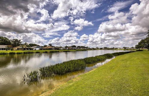 Lakefront Brandon Home with Patio and Screened Lanai! - Foto 25