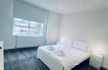 Modern 2 bedroom House With Loft Conversion - Foto 7