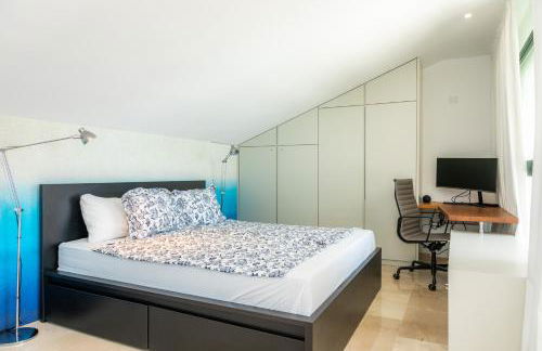 Tolles, neu möbliertes Penhouse mit großem Pool - Foto 9