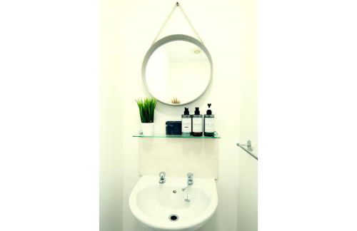 Town Centre House with parking, Wi-Fi - Foto 21