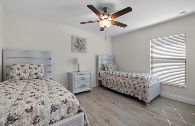 Midpoint Villa by Distinctive Beach Rentals - Photo 13