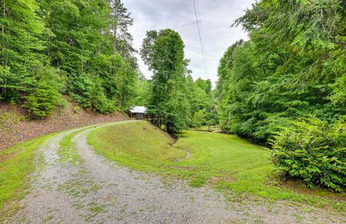 Creekside Cabin in Franklin about 8 Mi to Downtown! - Foto 30