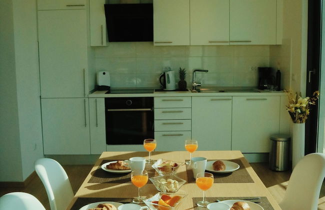 White Cloud Apartments - Photo 10