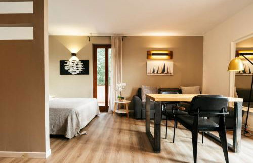 Mistral Apartments - Photo 1