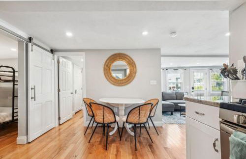 Beachfront Parking Salisbury Beach Retreat - Foto 13