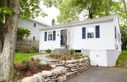 Adorable Beach Cottage - Private Beach Association - Foto 10