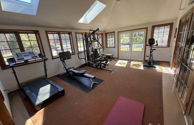 Home On The Connecticut - Photo 8