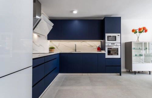 Sur Suites del Sol Apartamento 3 hab y 2 wc con gran terraza y piscina a pasos de la playa - Photo 36