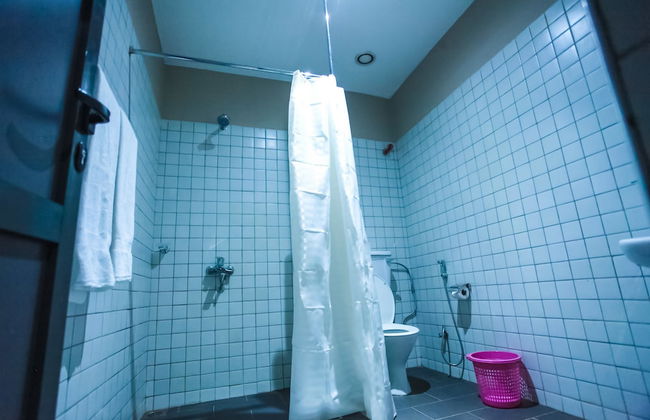 Boulevard Suites - Photo 4