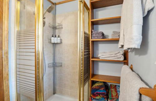 Stunning Lake View On A Nice & Quiet Relaxing Home - Foto 27