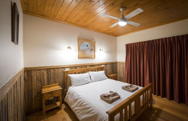 Sanctuary Park Cottages - Photo 15