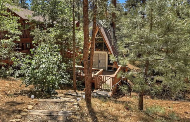 Acute A-frame Cabin w WiFi - Foto 22