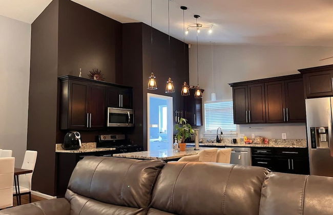 Remodeled and Inviting Free EV Charging Station Level 2 - Photo 24