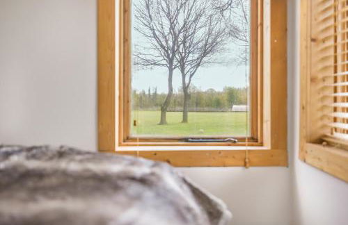 Countryside Cabin on 5 Acres Countryside with Outdoor Firepit, Cinema and converted Stables - Foto 28