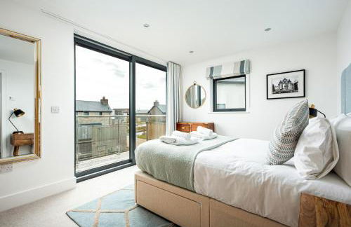 Woodsford WI22 Silverlake Dorset. Lake access. - Photo 5