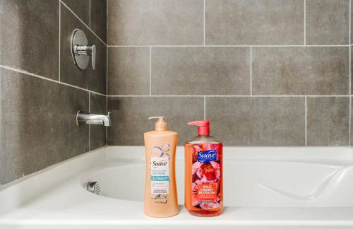 Serene 1BR Perfect Indy Stay - Foto 22