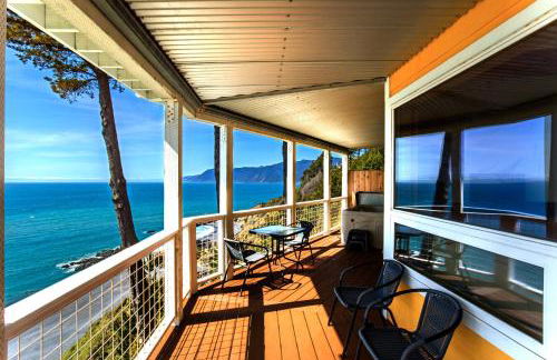 Amazing Oceanview 2 bedroom Oceanfront! by OceanviewHotTubs Shelter Cove, CA Tesla EV Station - Foto 14