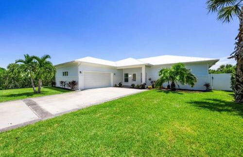 Mini Golf Course*Heated Saltwater Pool*Lakeview! - Foto 45