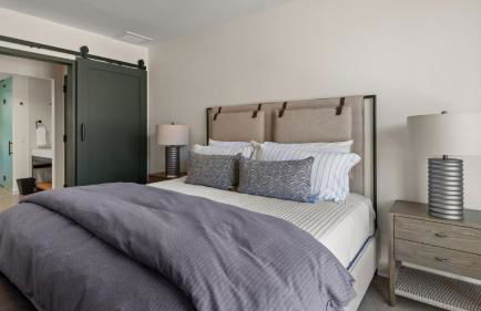 309 2bed Treehouse Unit - Lodge at Spruce Peak - Ski in Ski Out - Sleeps 5 - Foto 16