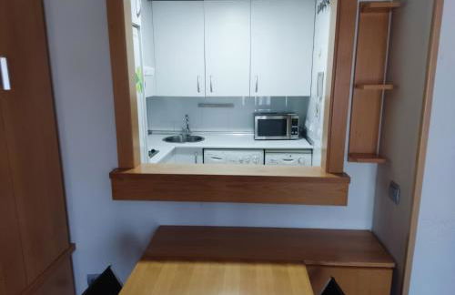 Apartamento luminoso cerca de Plenilunio y aeropuerto con garaje, piscina y vigilancia 24h - Photo 13