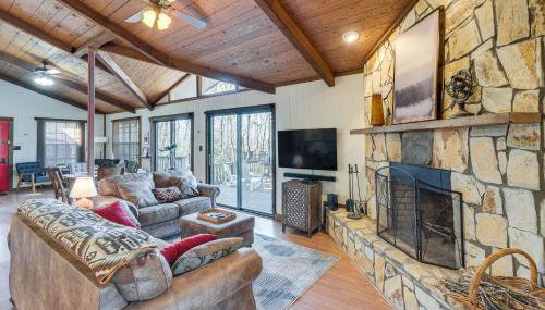 Smoky Mountain Cabin with Fire Pit and Stunning Views! - Foto 4