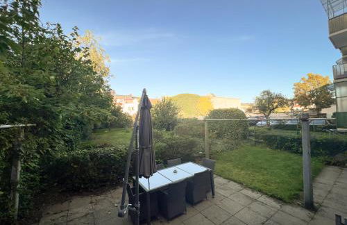 ImmoStay Ferienhaus mit Garten & Free Parking - Foto 3