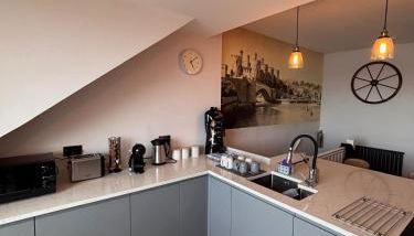 Stylish Coastal Apartment with Breathtaking views - Foto 4