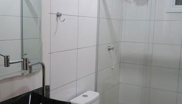 Apto6 com WI-FI e garagem e 100 a av Brasil - Foto 4