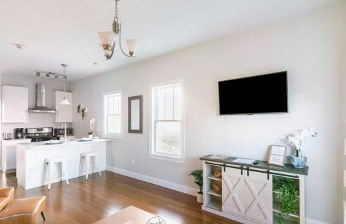 Jennifer's Modern Federal Hill Apt w Private Deck - Foto 9